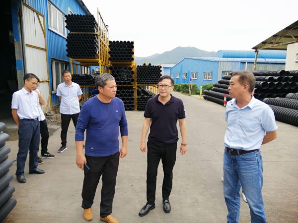 1602318542110824.jpg 9fb86925aca4f3e496b1adb6bf6aed77-sz_8025121.jpg